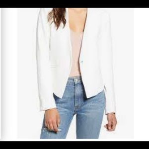 NWOT BlankNYC Fitted Blazer in White (Sold out everywhere!)